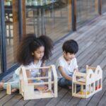 PlanToys Slide N Go Dollhouse