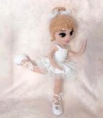 Myrtilus Sara – The Handmade Ballerina Crochet Doll