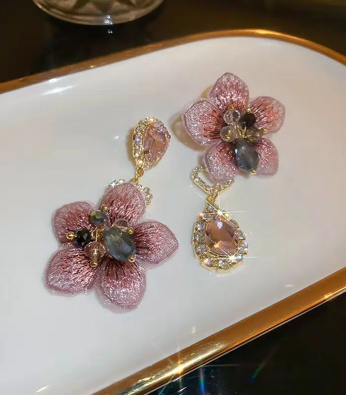 Myrtilus Iced Out CZ Flower Stud Earrings – Luxury Water Drop Rhinestone Design