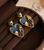 Myrtilus Starry Pearl Art Earrings – French Retro Brass Studs for Women