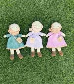 Handmade Crochet Hijabi Doll by Myrtilus