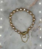 Myrtilus 14K Gold-Plated Peach Pearl Bracelet – Handmade with Magnetic Clasp