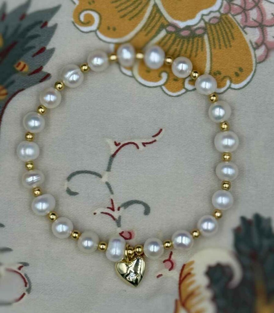 Myrtilus 14K Gold-Plated Pearl Bracelet – Handmade with Heart Charm
