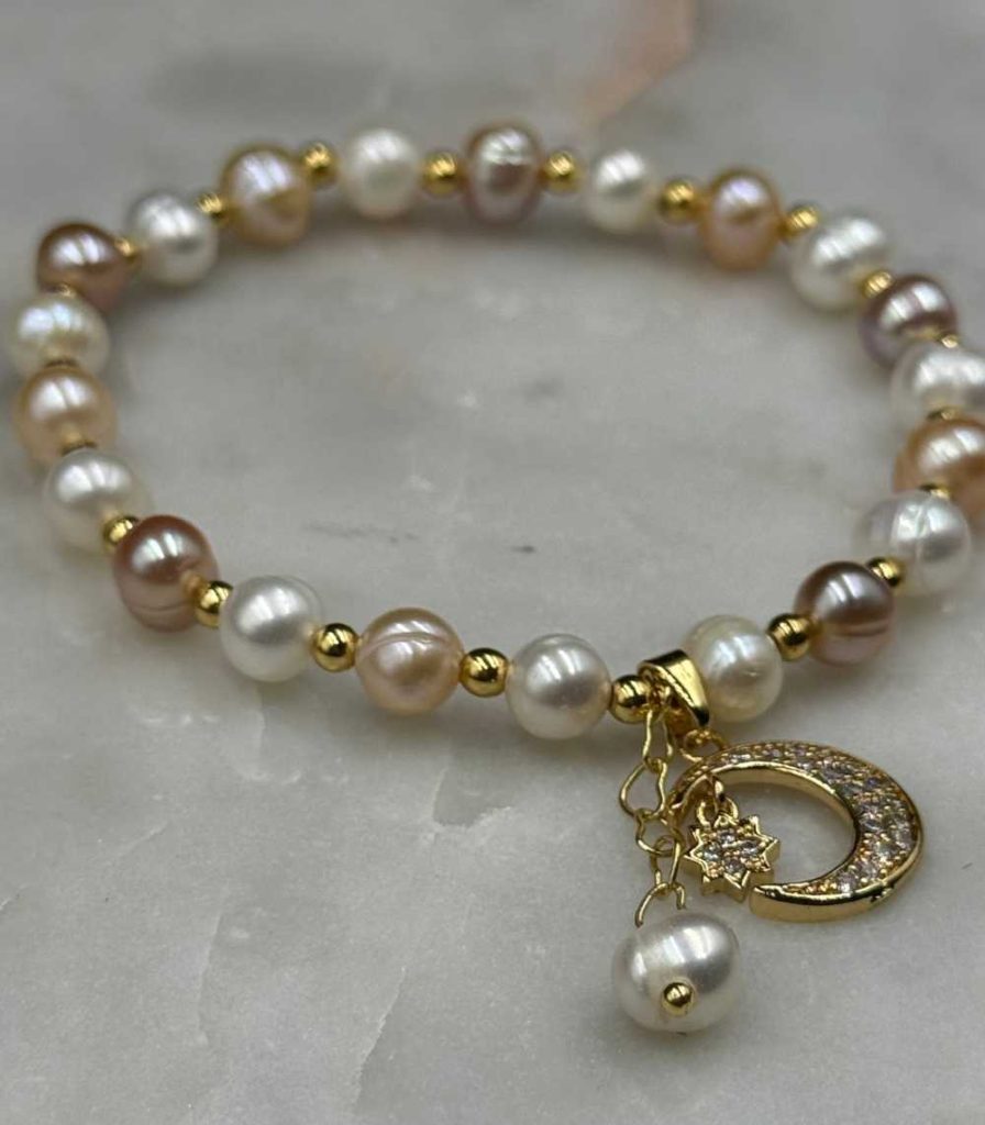 Myrtilus 14K Gold-Plated Pearl Bracelet – Moon & Star Charm