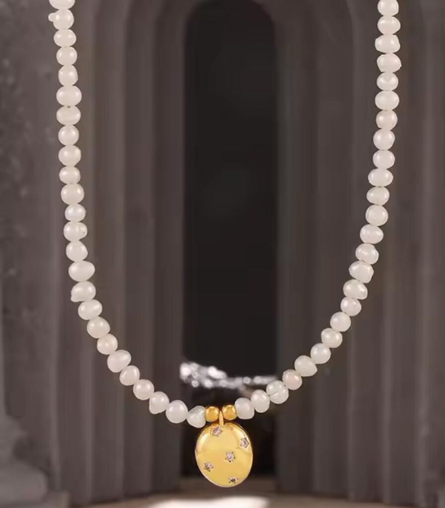 Myrtilus 18K Gold-Plated Pearl Necklace – Handmade with Oval Pendant