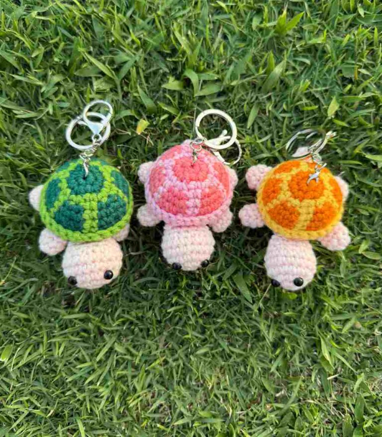 Myrtilus Crochet Turtle Keychain – Handmade Pendant